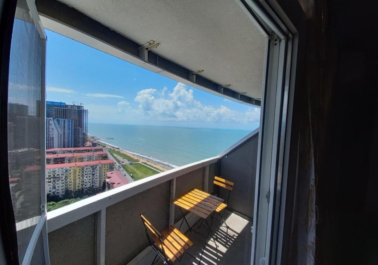 Apartment Marina In Apart-Hotel Residence Batumi Exterior photo